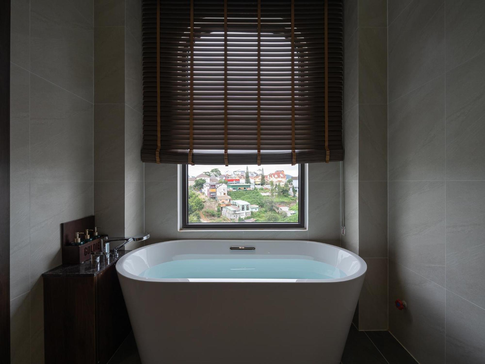 Goldient Boutique Hotel Dalat Bagian luar foto